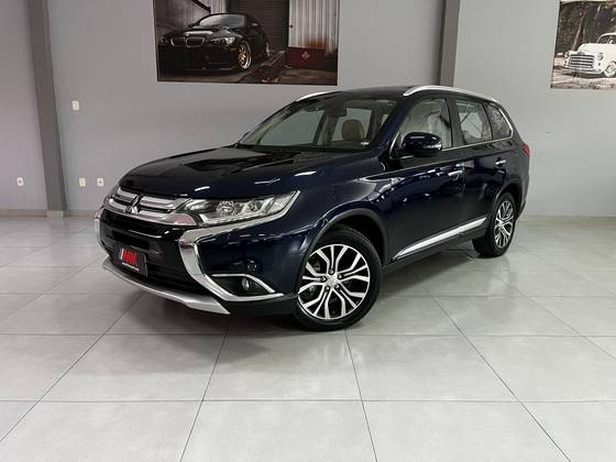 MITSUBISHI OUTLANDER 2.2 4X4 16V DIESEL 4P AUTOMÁTICO